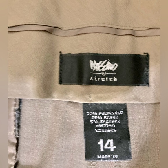 Mossimo Supply Co.  Khaki and Blue Stripped Capris - Picture 3 of 7